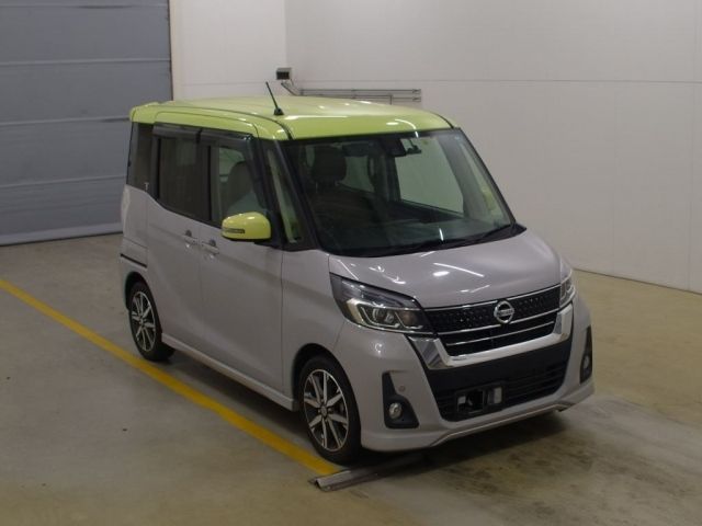 3081 NISSAN DAYZ ROOX B21A 2018 г. (NAA Tokyo)